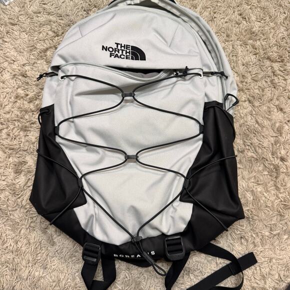 NWT THE NORTH FACE BACKPACK - Picture 2 of 5
